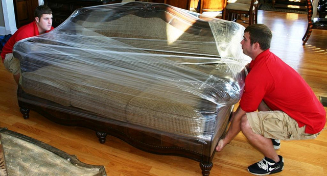 Making A Long Distance Move? Let A Moving Company Help You With That!