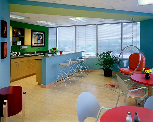 How To Create A Break Room That Boosts Employee Morale