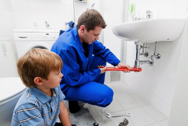 To Call Or Not To Call A Plumber – That Is The Question