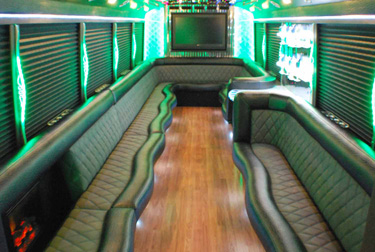 3 Tips Every Partier Should Know Before Renting A Bus Or Limo
