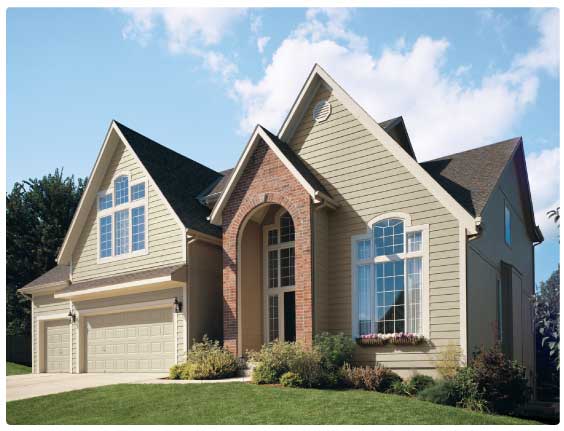 Fiber-Cement or Vinyl Siding – 2 Attractive, Low-Cost Options For Kansas City Homeowners