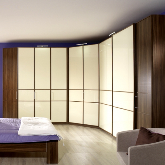 The Advantages Of Installing Wardrobes With Sliding Door In Your Home