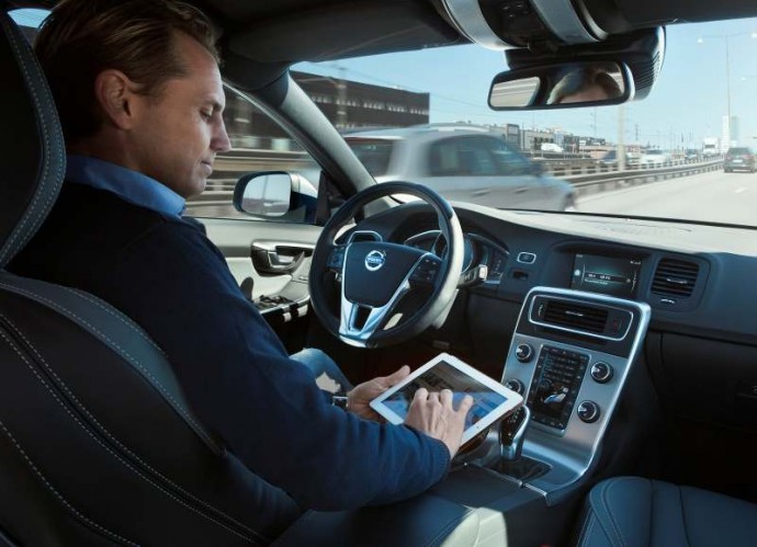 The Role Of The Smartphone On Future Car Driving