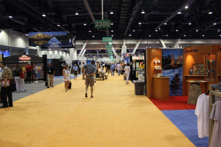 How To Setup A Stellar Tradeshow Booth For Your Emerging Company
