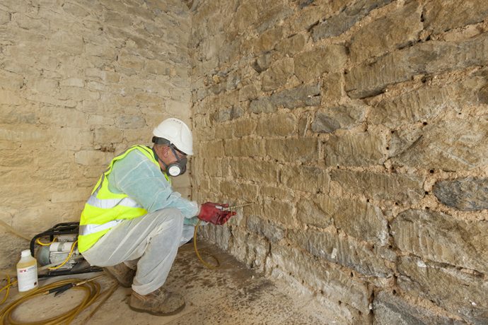 What Are The Best Options Of Damp Proofing London?