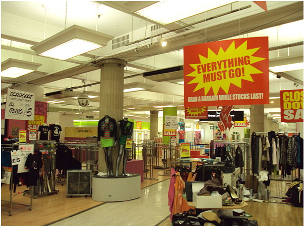 Why You Should Invest In Great Retail Signage