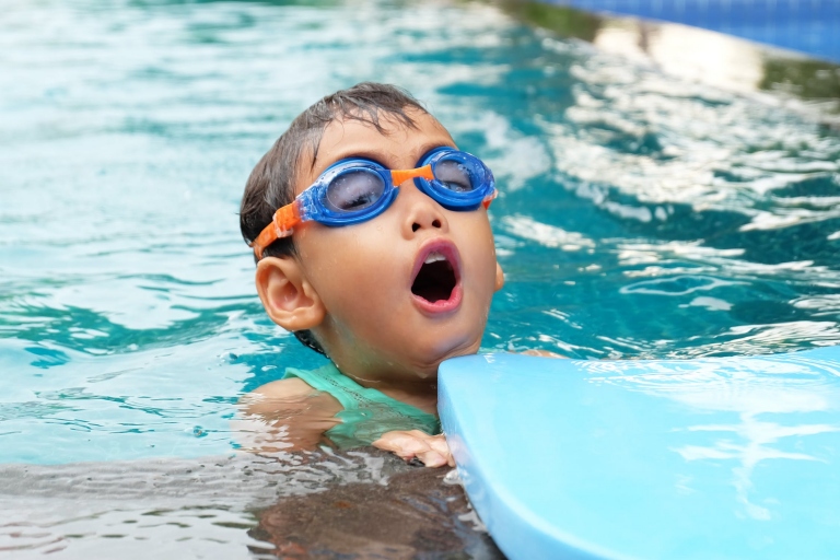 Get Your Kids Off Their Screens & Outside This Summer With These 4 Activities