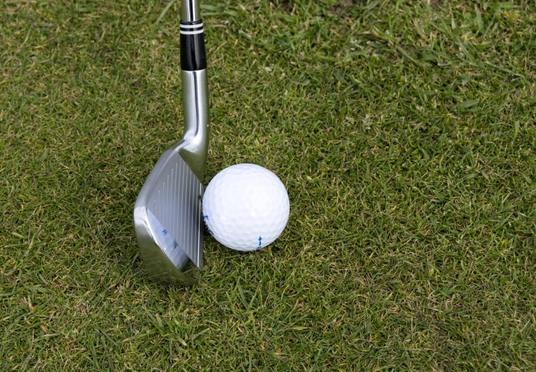 4 Things You Need If You’re Golfing in the Winter