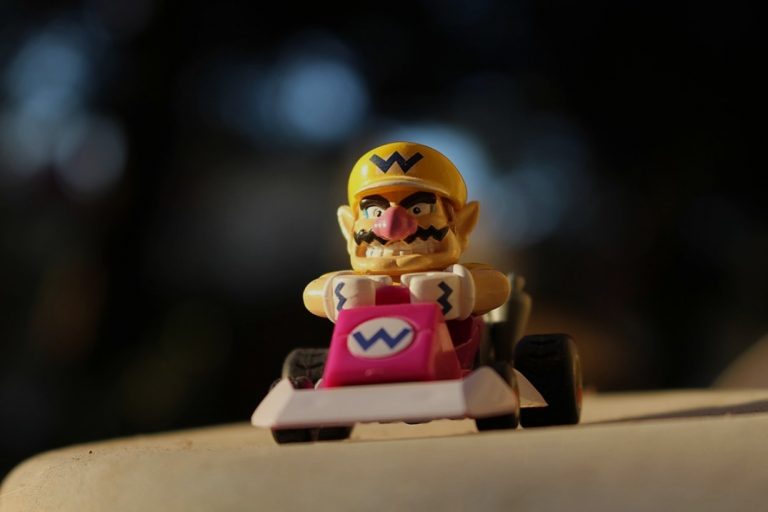 4 Vintage Swag Items to Find For Your Favorite Videogames