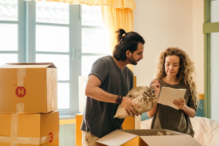 How to Organize Your Belongings When Moving from A House to An Apartment
