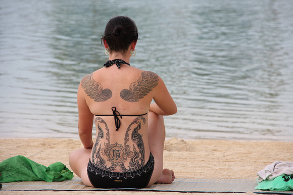 Identify The Extraordinary Tattoo Shop On The Beach Of South Asian Countries Popular In Tourism